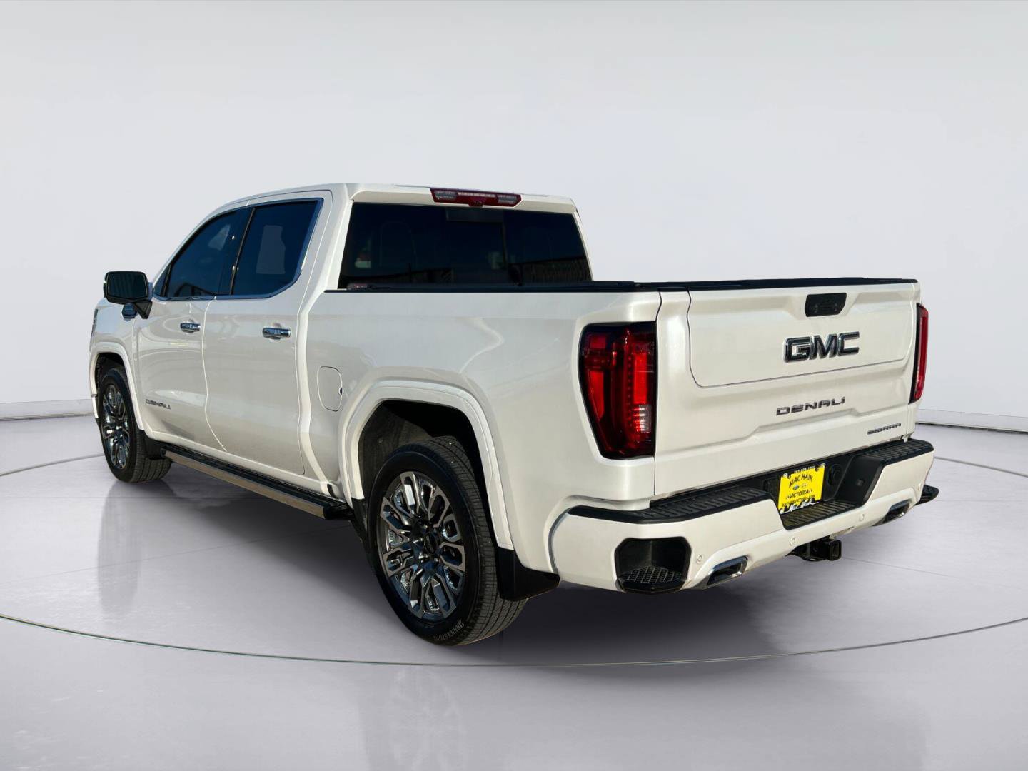 Used 2024 GMC Sierra 1500 Denali Ultimate AWD/4WD image 5