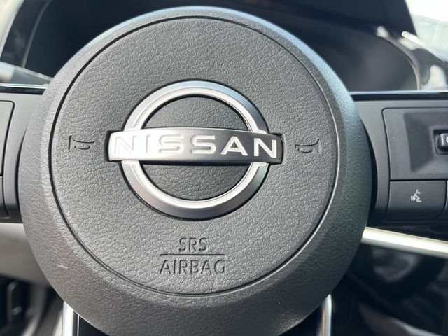 Used 2024 Nissan Pathfinder SL FWD image 40