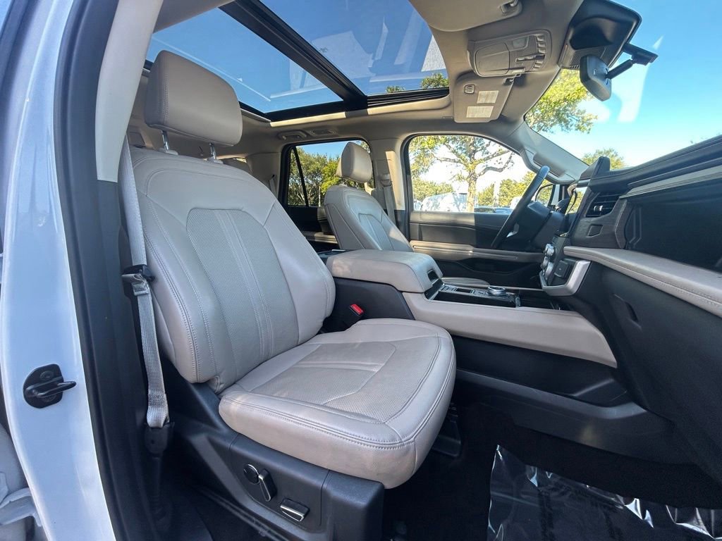 Certified 2023 Ford Expedition Limited image 28