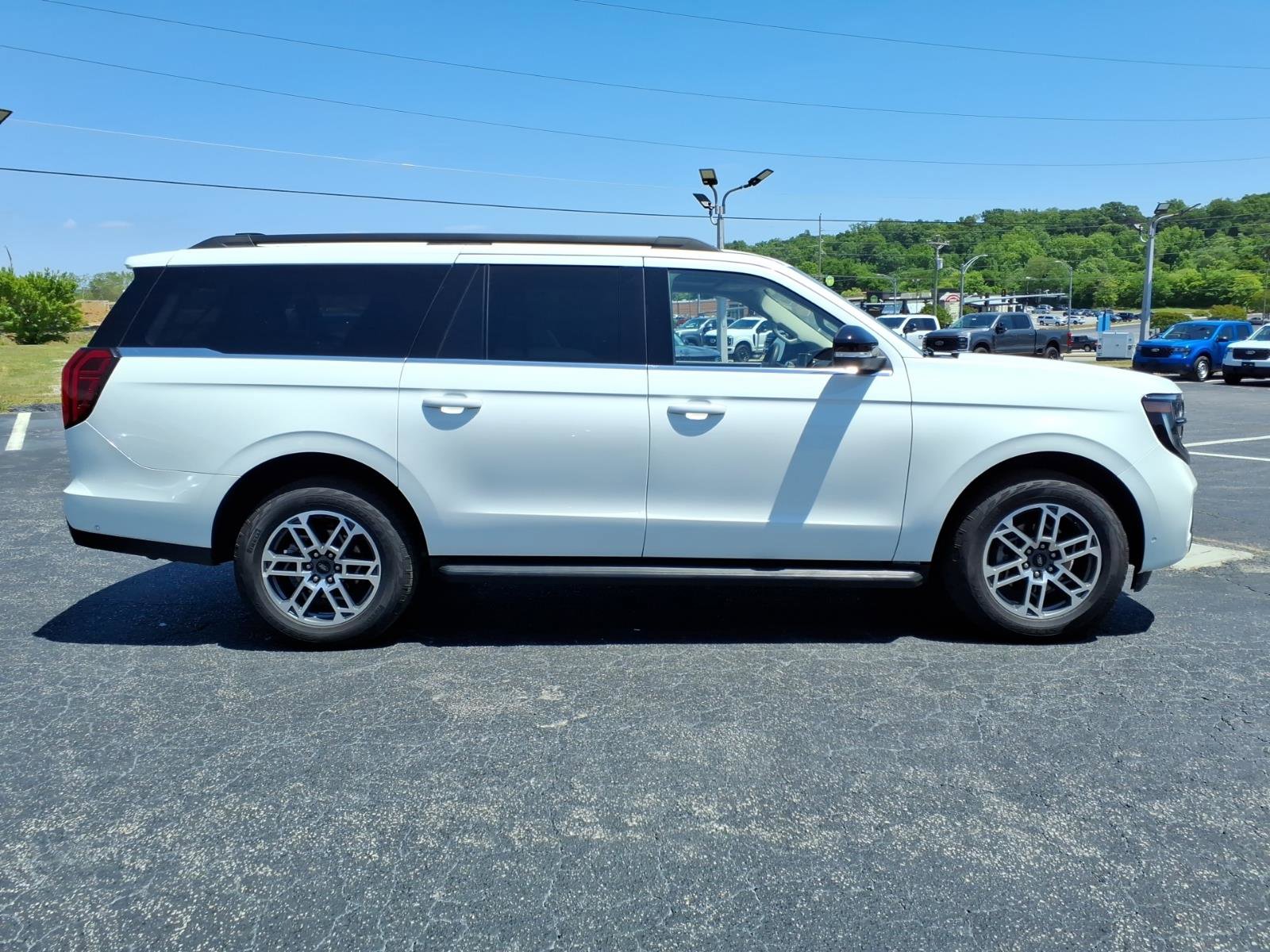 Certified 2025 Ford Expedition Max Active AWD/4WD image 9