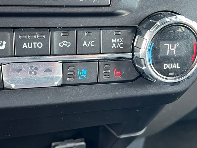 Certified 2022 Ford F450 Lariat w/ Lariat Ultimate Package image 40