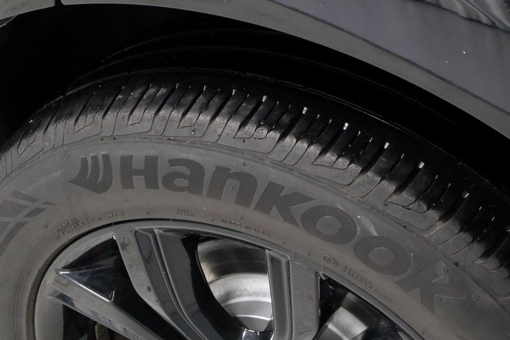 Certified 2022 Ford Edge SE w/ Black Appearance Package image 19