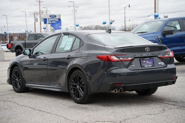 Used 2025 Toyota Camry SE w/ Multimedia Upgrade Package image 3