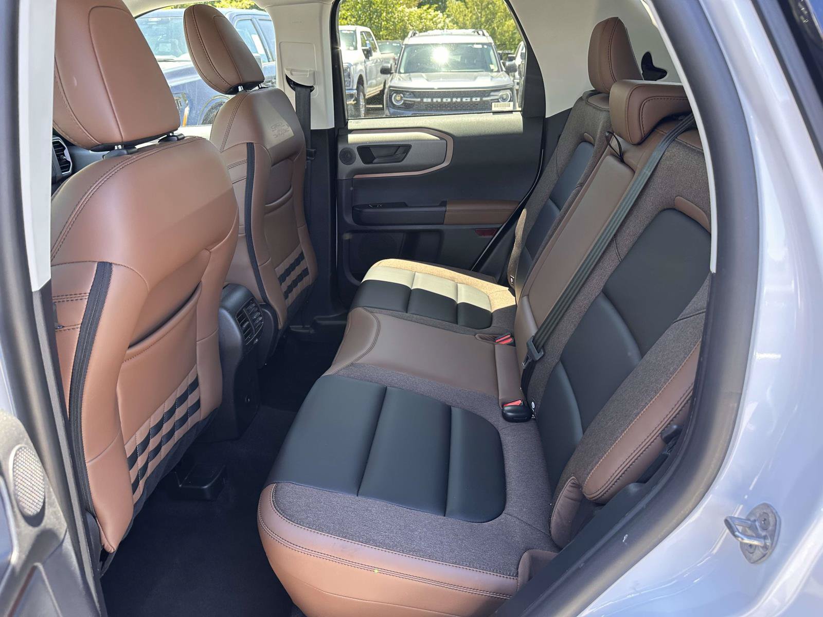 Certified 2025 Ford Bronco Sport Outer Banks w/ Outer Banks Tech Package+ AWD/4WD image 14