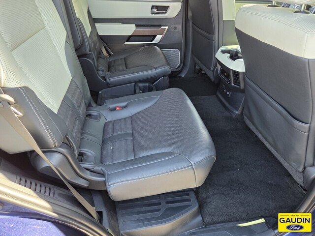 Used 2023 Toyota Sequoia Capstone AWD/4WD image 16