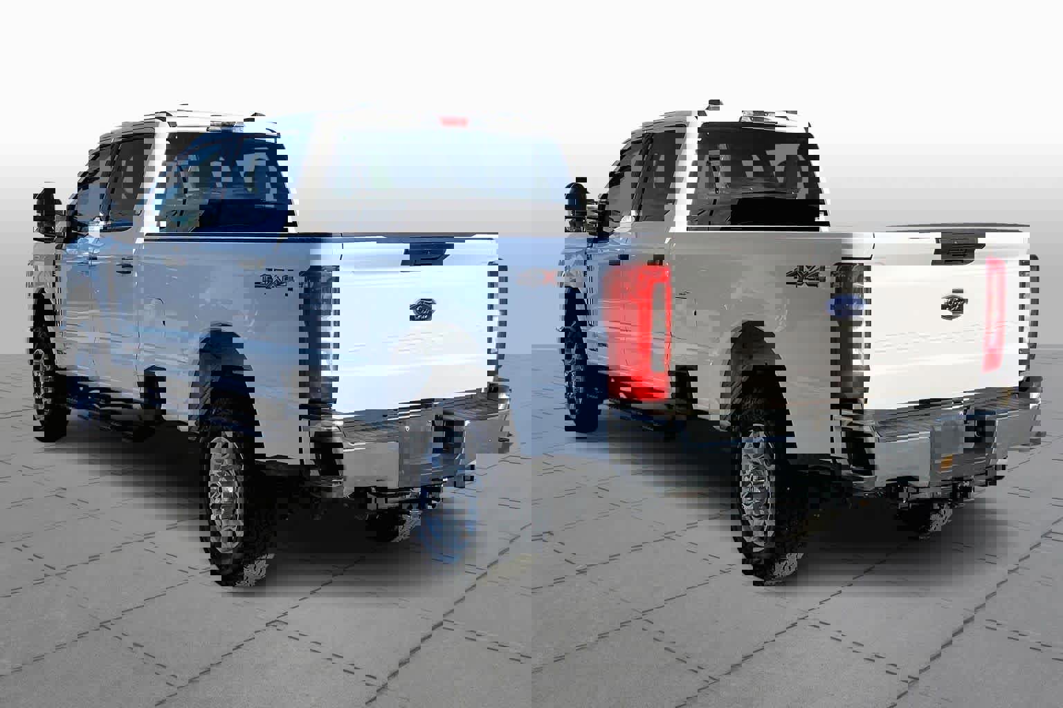 Certified 2025 Ford F350 XLT image 4