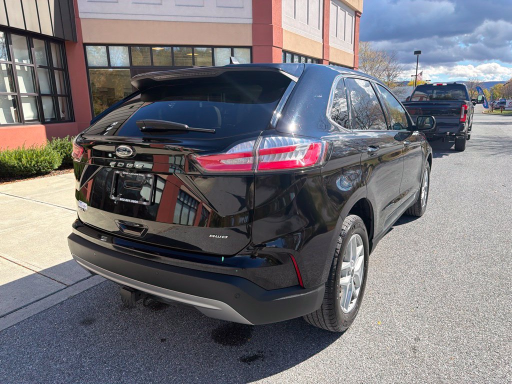 Certified 2023 Ford Edge SEL w/ Convenience Package AWD/4WD image 7