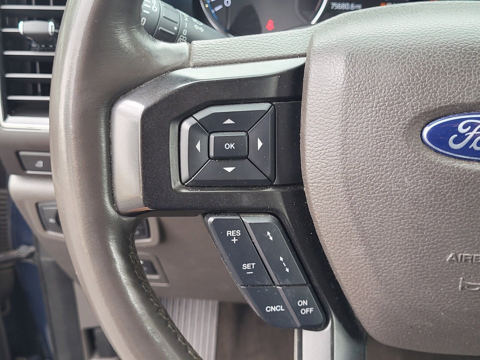 Certified 2020 Ford Expedition Limited w/ Equipment Group 302A image 28