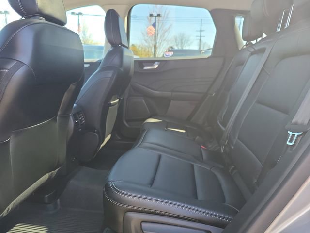 Certified 2022 Ford Escape Titanium w/ Class II Trailer Tow Package AWD/4WD image 26