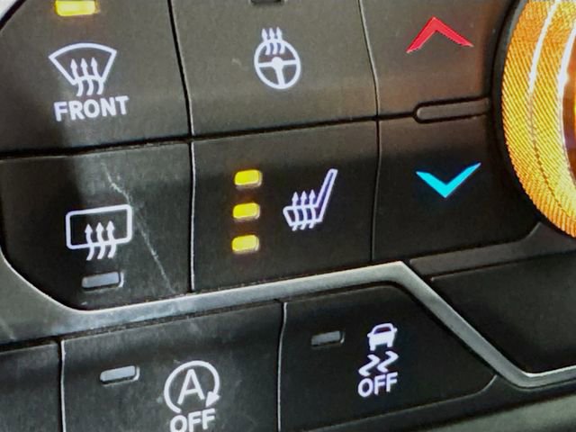 Used 2022 Jeep Wrangler Unlimited Sport w/ Xtreme Recon 35" Tire Package image 25