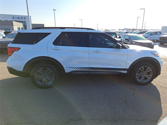 Certified 2022 Ford Explorer XLT w/ Equipment Group 202A image 6