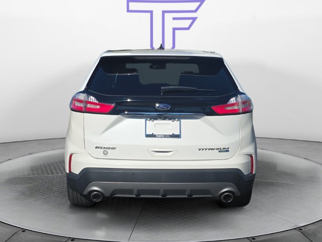 Certified 2020 Ford Edge Titanium AWD/4WD image 4