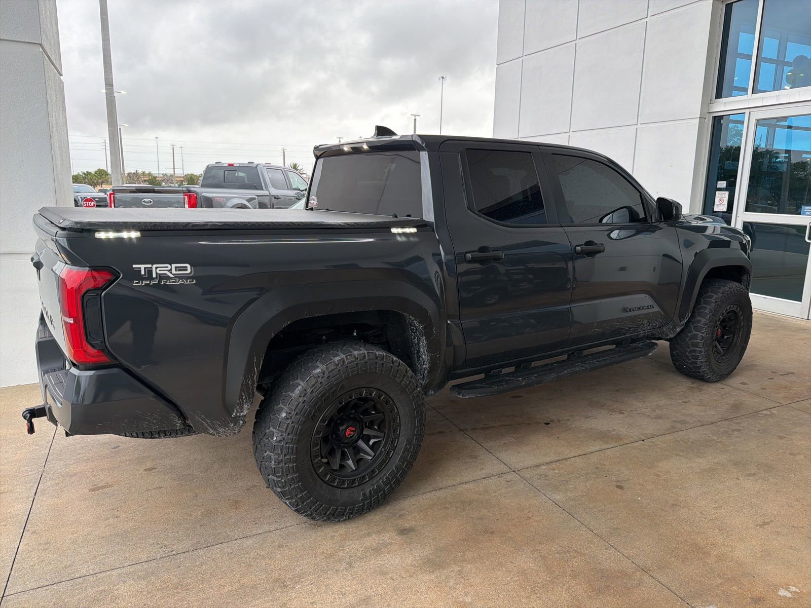 Used 2025 Toyota Tacoma TRD Off-Road image 7