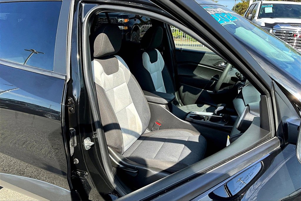 Used 2024 Chevrolet Trax LS w/ Driver Confidence Package image 7