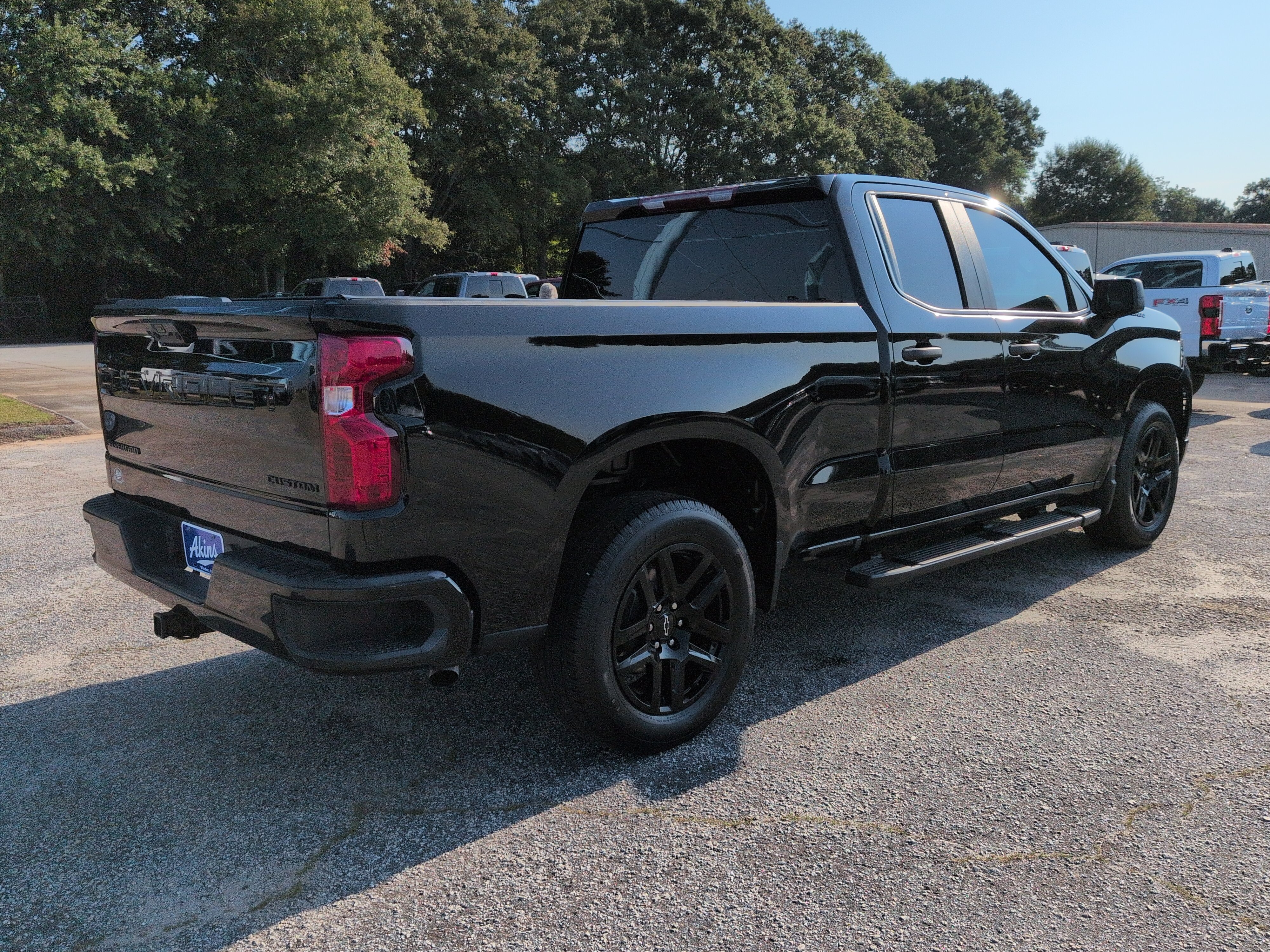 Used 2023 Chevrolet Silverado 1500 Custom w/ LPO, Dark Essentials Package RWD image 3