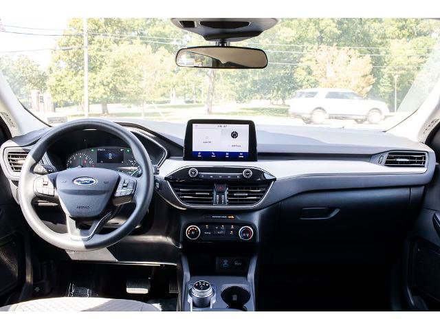 Certified 2022 Ford Escape SE AWD/4WD image 13