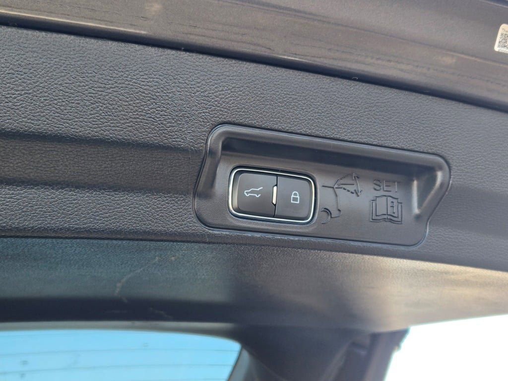 Certified 2022 Ford Explorer ST w/ Equipment Group 401A image 17