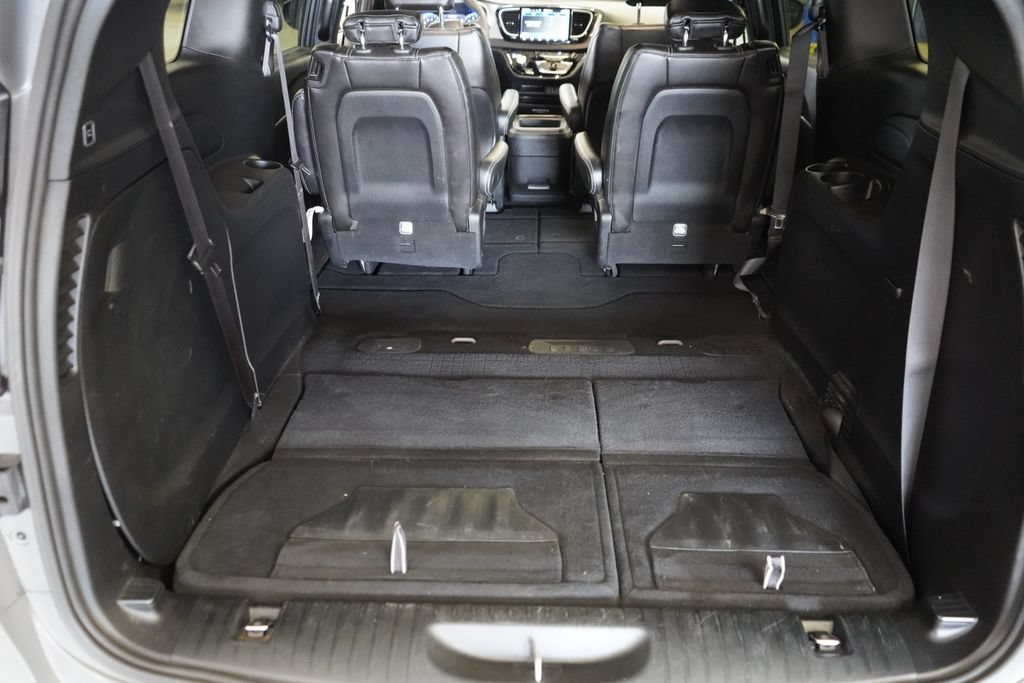 Used 2025 Chrysler Pacifica Select FWD image 22