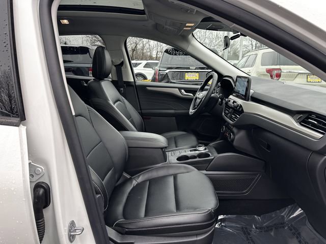 Certified 2022 Ford Escape SEL image 35