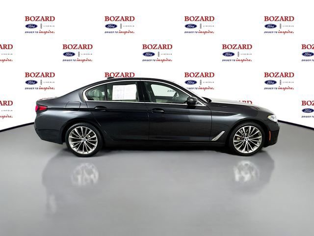 Used 2021 BMW 530i xDrive w/ Premium Package image 6
