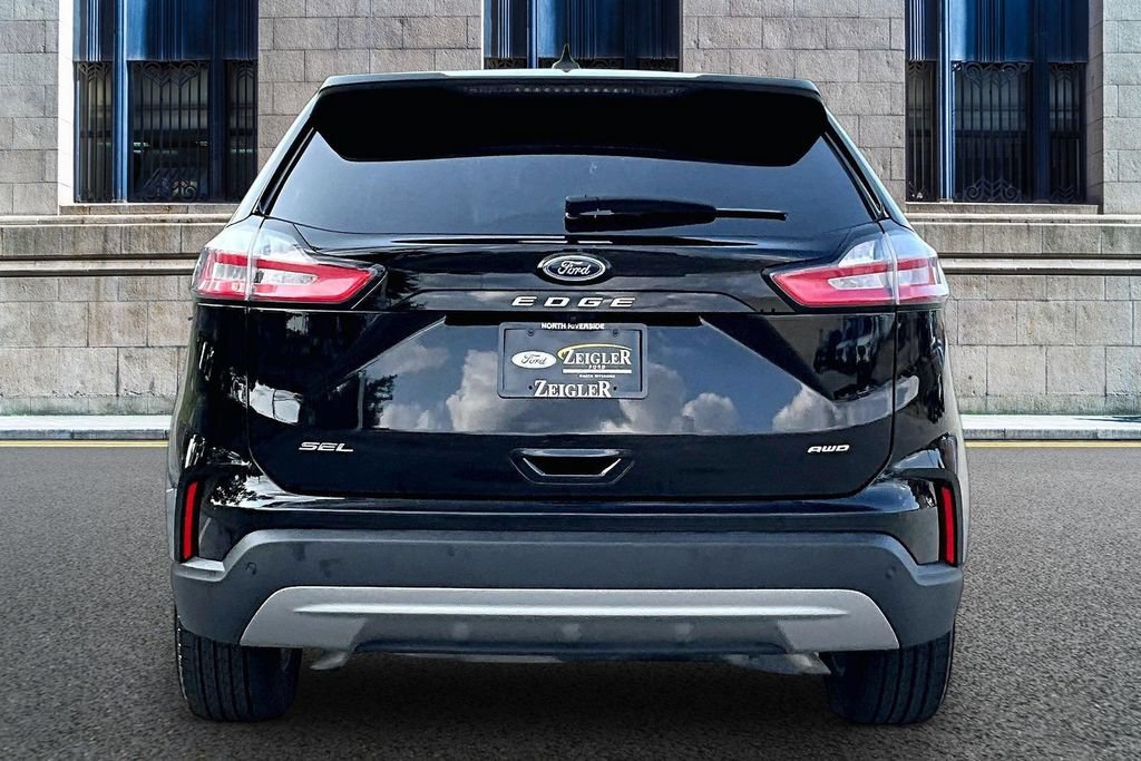 Certified 2023 Ford Edge SEL w/ Convenience Package AWD/4WD image 4