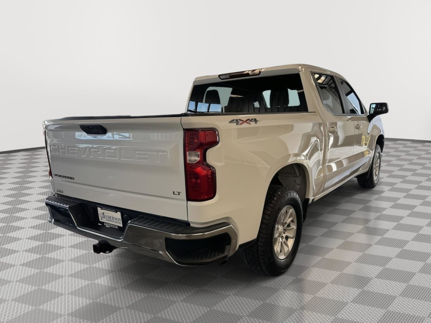 Used 2021 Chevrolet Silverado 1500 LT image 3