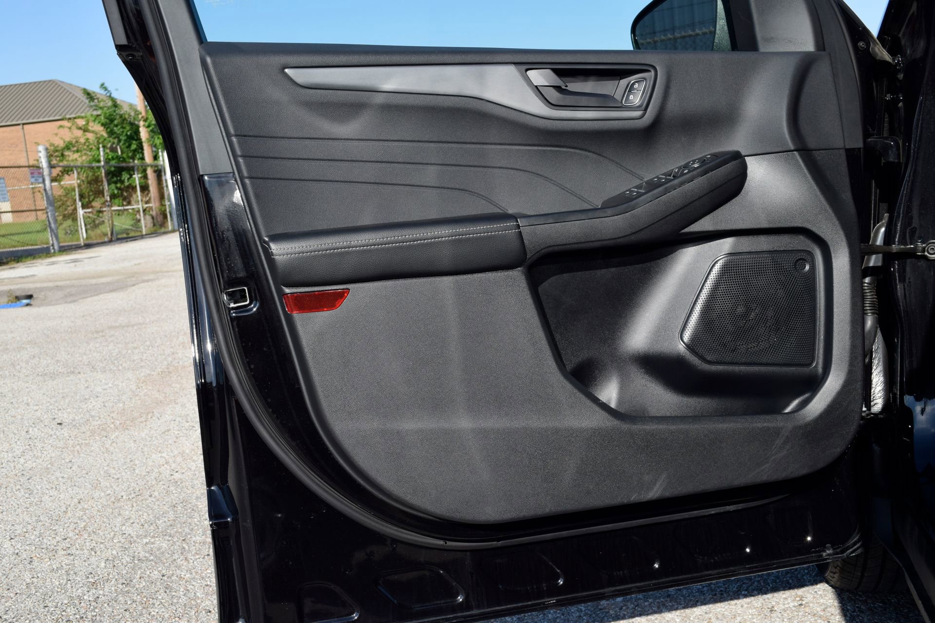 Certified 2025 Ford Escape Active FWD image 19