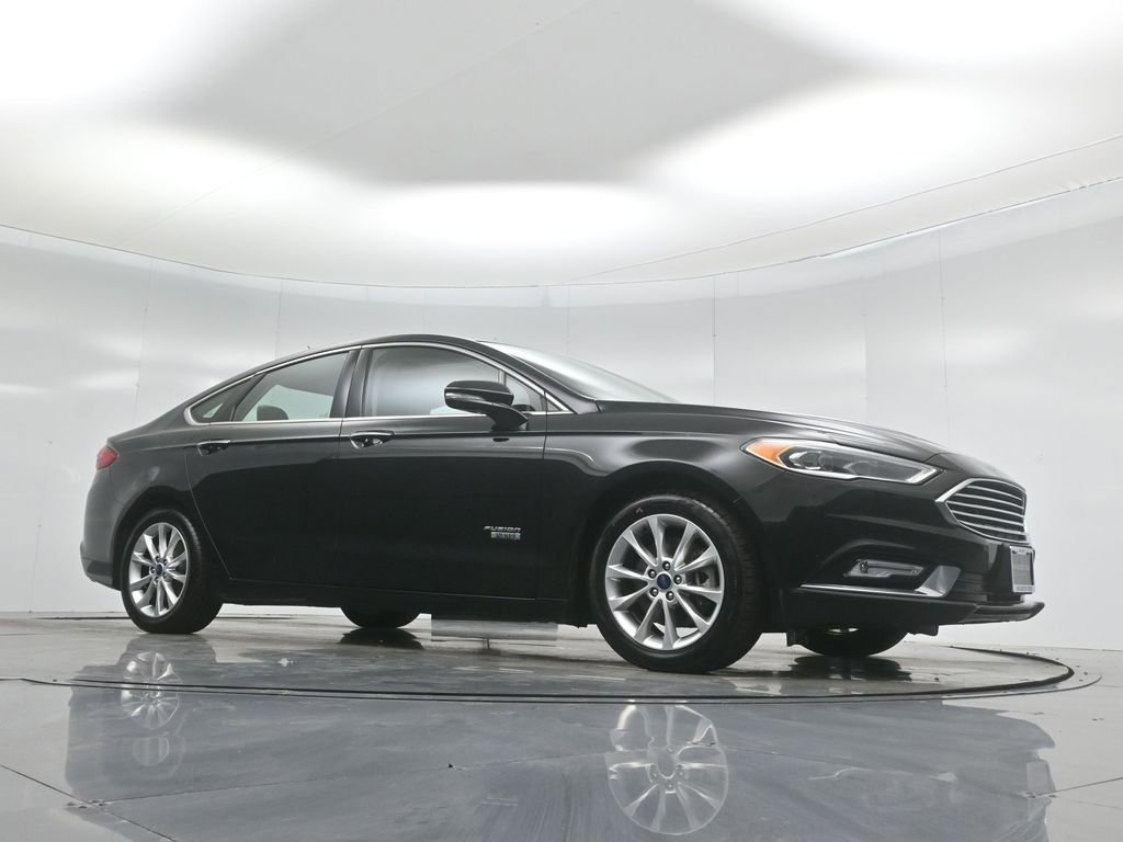 Certified 2017 Ford Fusion Energi SE image 4
