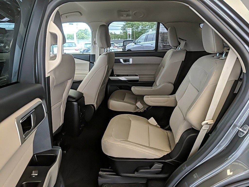 Certified 2023 Ford Explorer XLT image 10