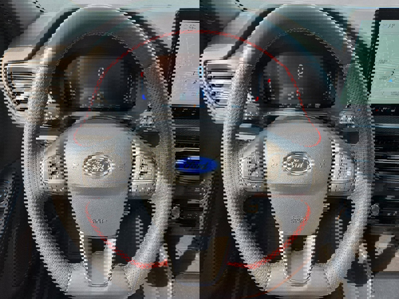 Certified 2023 Ford Escape ST-Line w/ Tech Pack #1 image 13