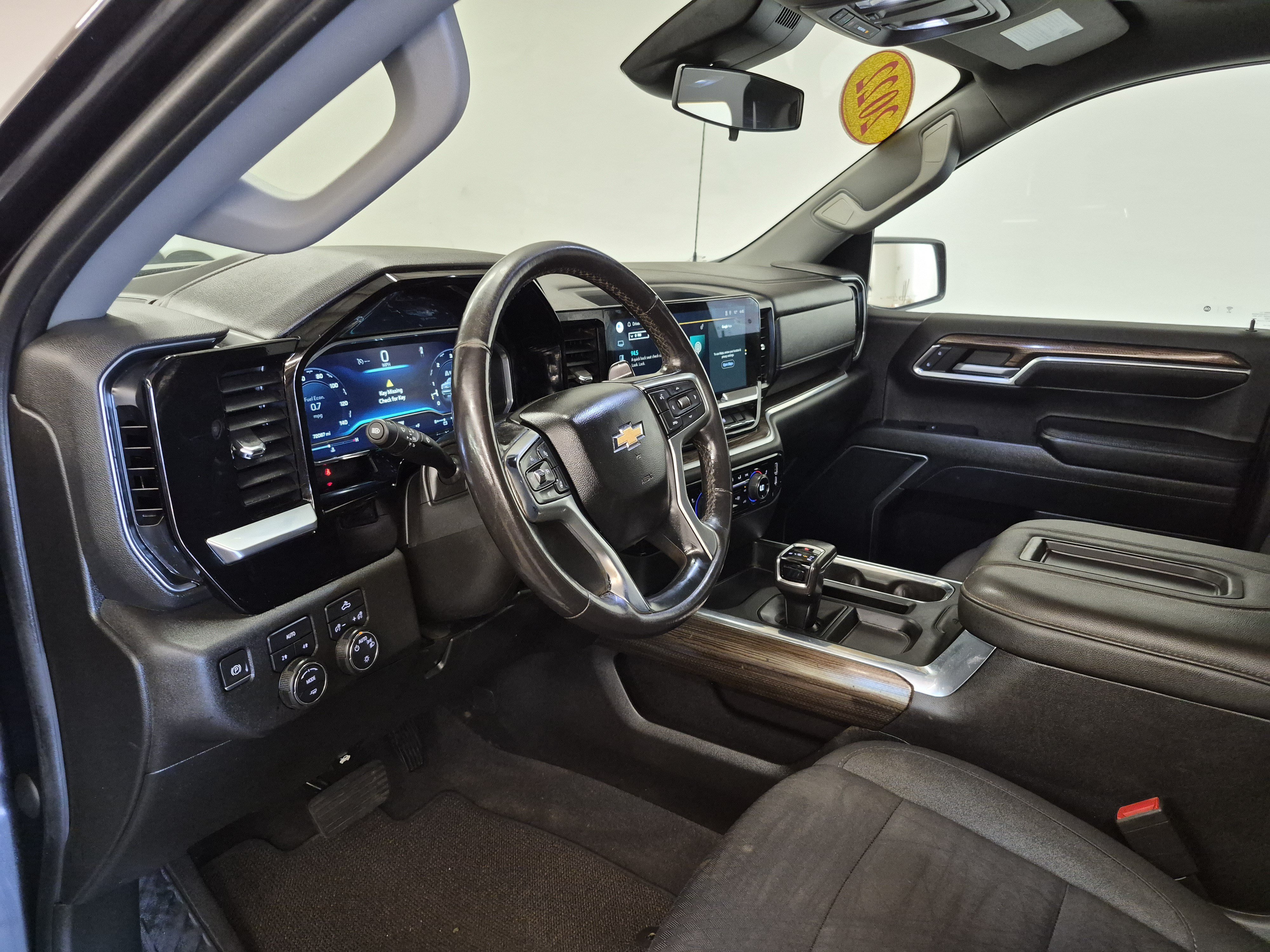 Used 2022 Chevrolet Silverado 1500 LT w/ LPO, Dark Essentials Package AWD/4WD image 15