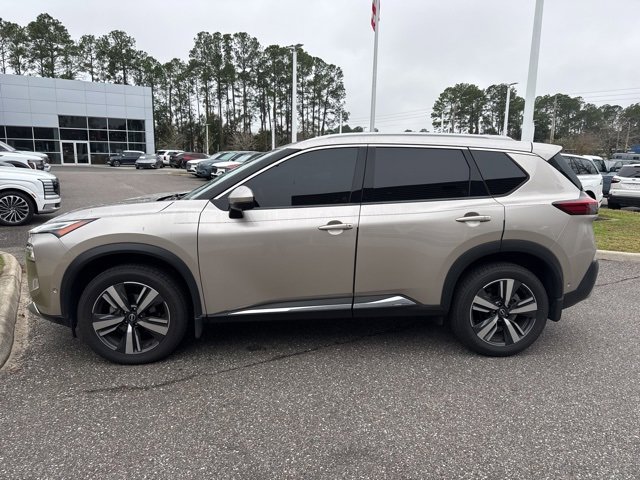 Used 2022 Nissan Rogue Platinum w/ Head-Up Display Package image 6