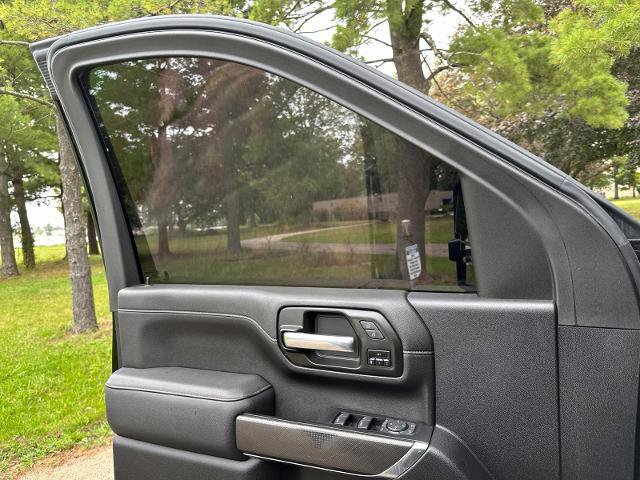 Used 2023 GMC Sierra 2500 AT4 w/ Snow Plow Prep/Camper Package AWD/4WD image 24
