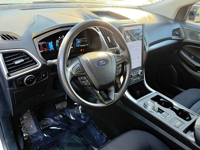 Certified 2024 Ford Edge SE w/ Black Appearance Package AWD/4WD image 12