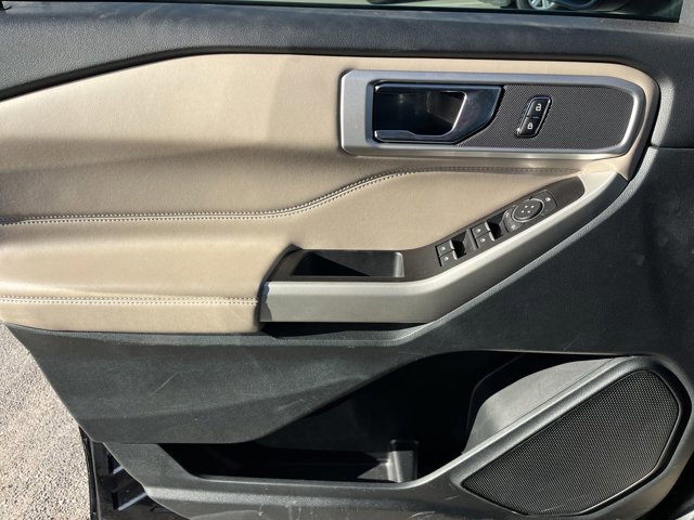 Certified 2021 Ford Explorer XLT w/ Equipment Group 202A image 18