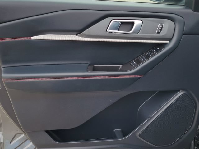 Certified 2025 Ford Explorer ST-Line w/ ST-Line Street Pack AWD/4WD image 10