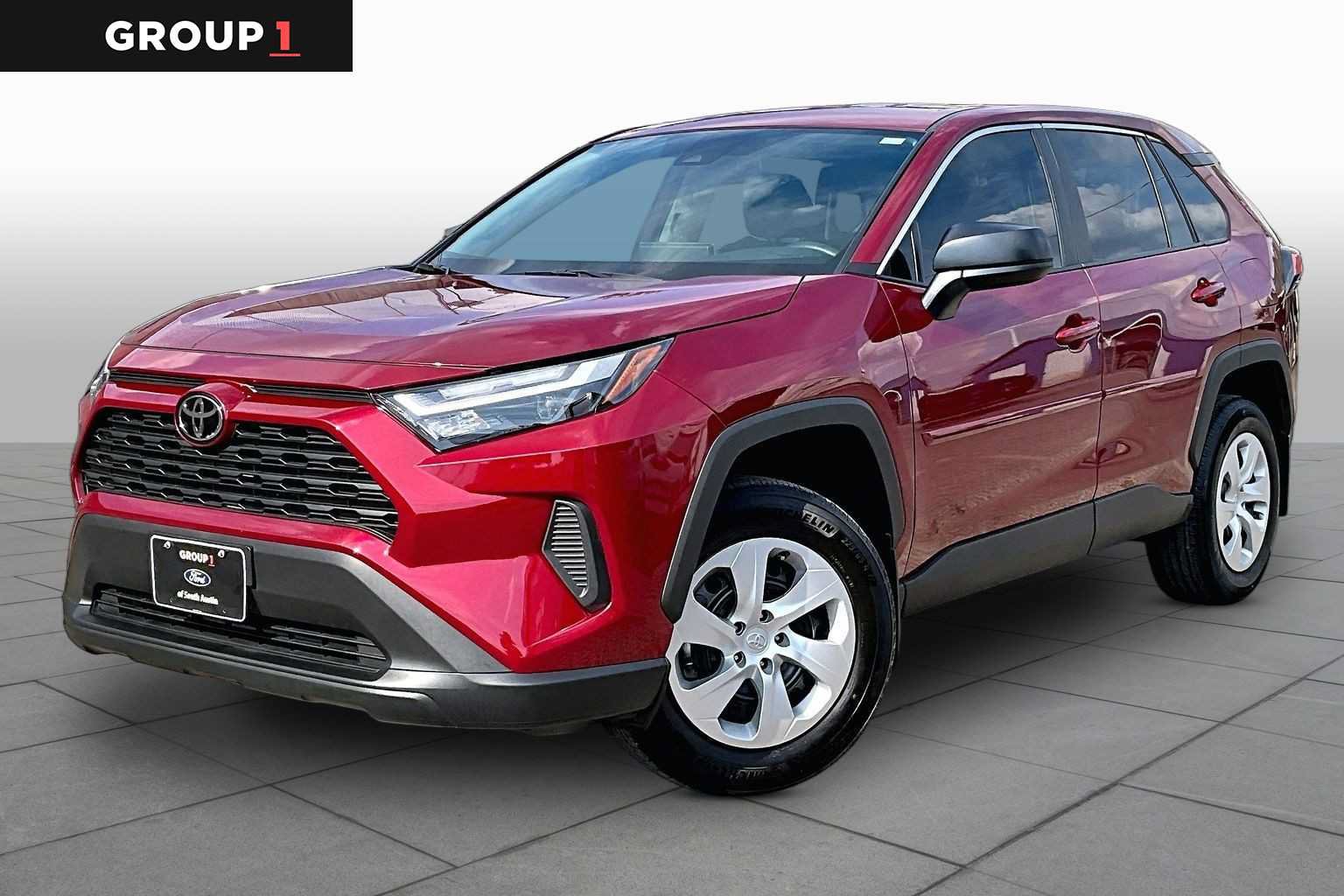 Used 2025 Toyota RAV4 LE FWD image 1