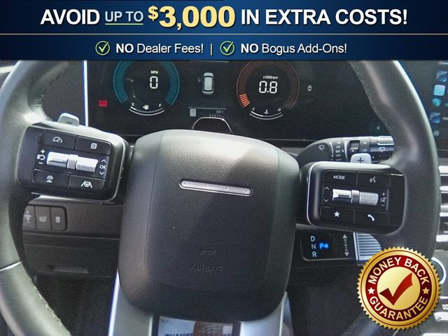 Used 2025 Hyundai Santa Fe SEL FWD image 18