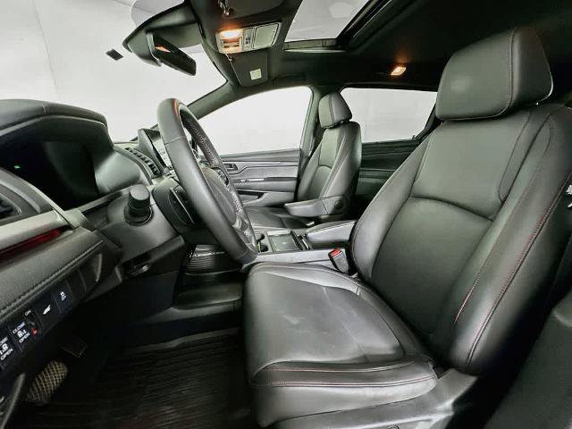 Used 2025 Honda Odyssey Sport-L image 12
