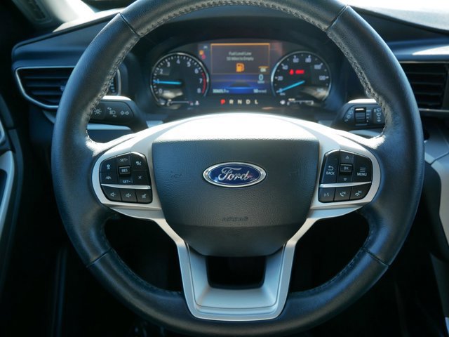 Certified 2022 Ford Explorer XLT w/ Equipment Group 202A image 18