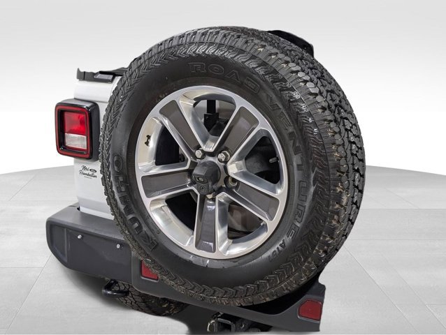 Used 2019 Jeep Wrangler Unlimited Sahara AWD/4WD image 19