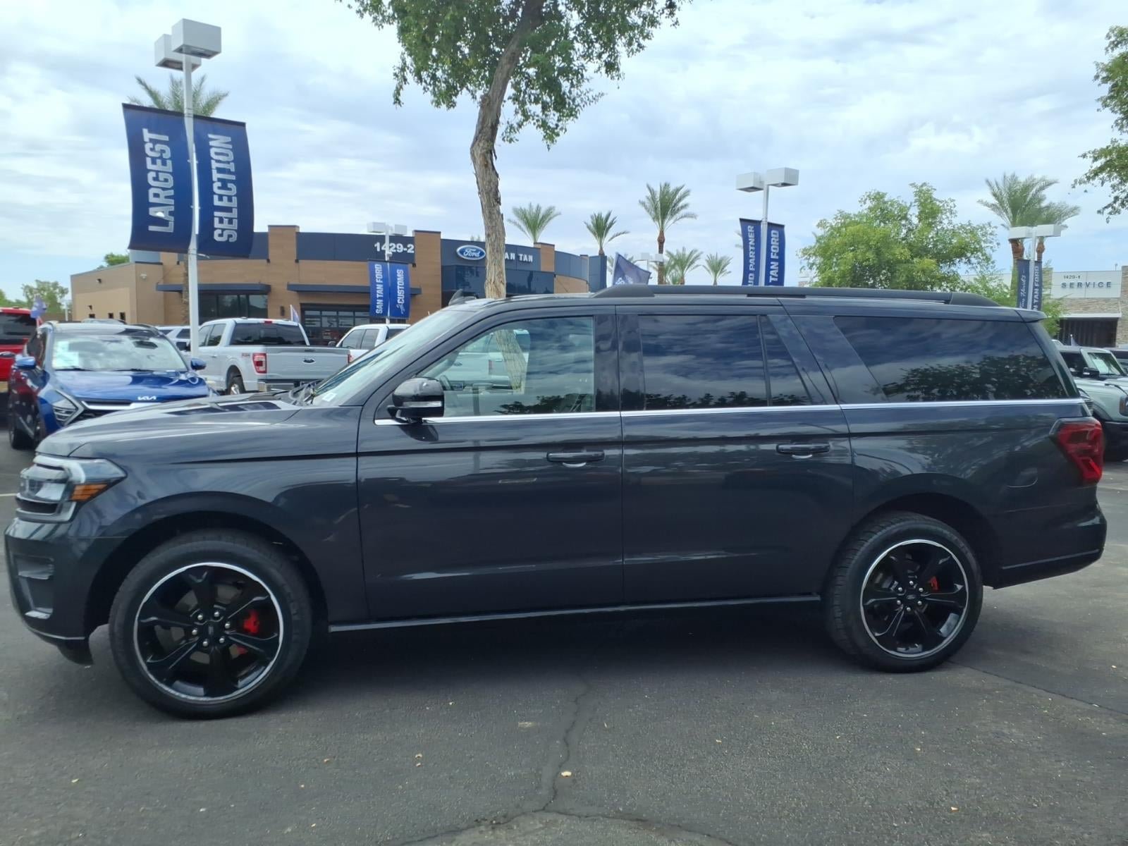 Certified 2023 Ford Expedition Max Limited AWD/4WD image 7