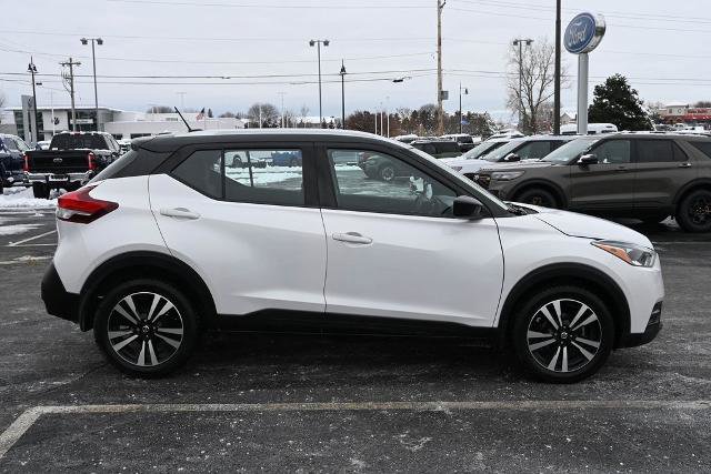 Used 2018 Nissan Kicks SV image 8