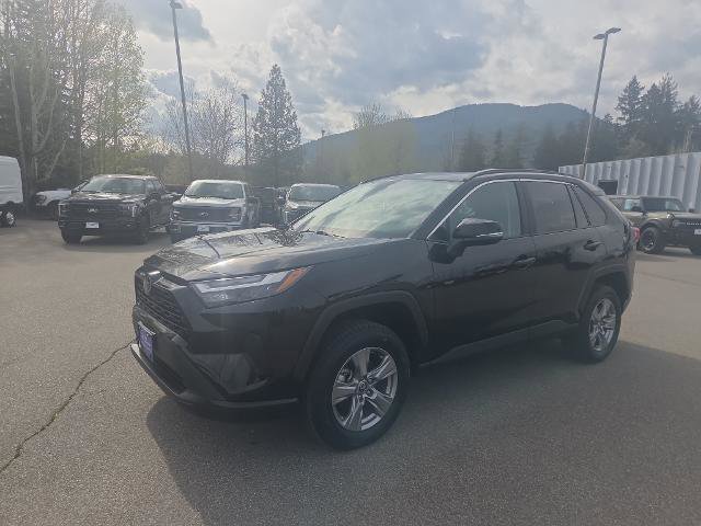 Used 2024 Toyota RAV4 XLE w/ Convenience Package AWD/4WD image 2