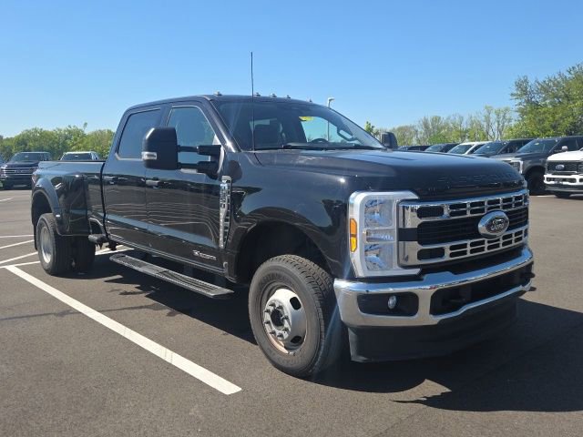 Certified 2026 Ford F350 XLT AWD/4WD image 1
