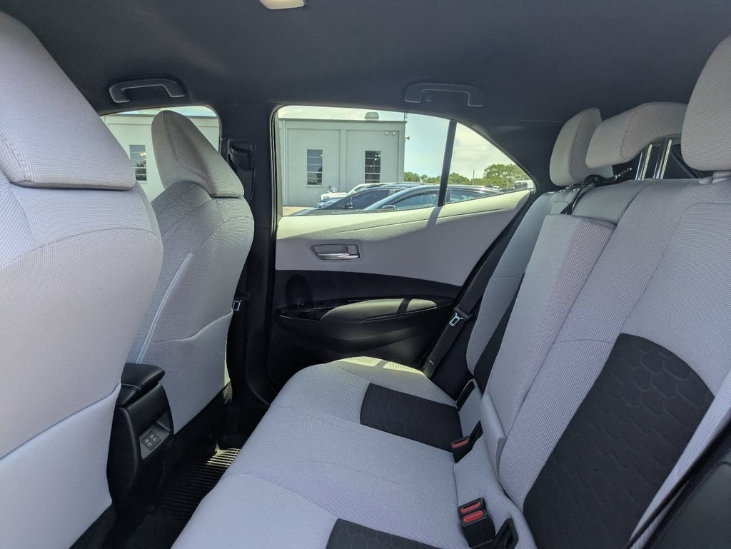 Used 2025 Toyota Corolla SE FWD image 13