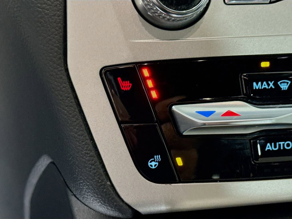 Certified 2022 Ford Explorer XLT w/ Equipment Group 202A image 20