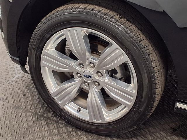 Certified 2022 Ford Expedition Platinum image 30