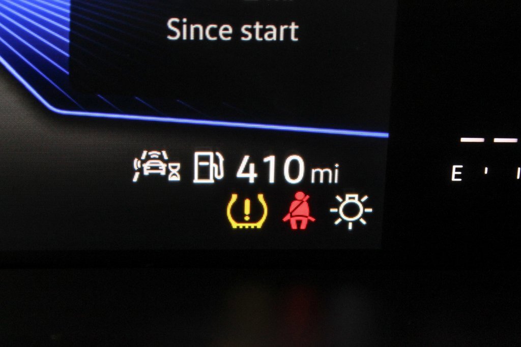 Used 2024 Volkswagen Jetta SE image 17