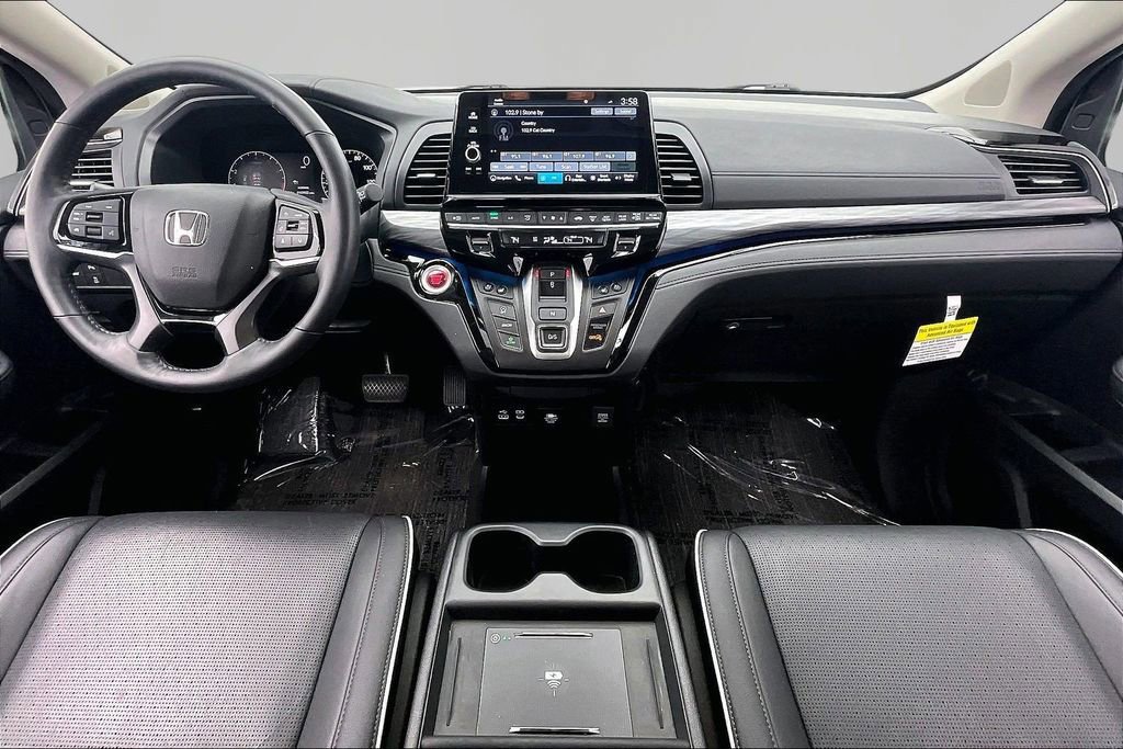 Used 2025 Honda Odyssey Elite image 16